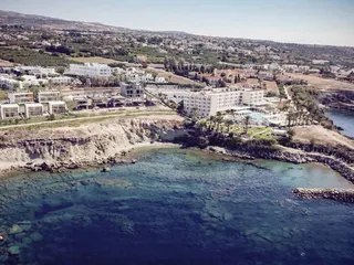 QUEENS SANDS BEACHFRONT VILLA в Кисонерге