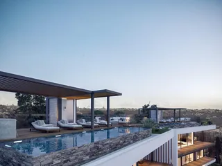 QUEENS SANDS BEACHFRONT VILLA в Кисонерге