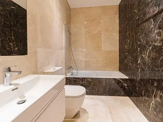 Columbia House в городе Лимассоле