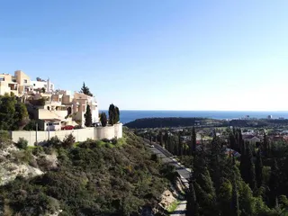 Cypress Grove в Агиос Тихонасе