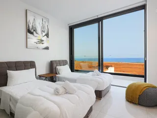 PLIADES в Фамагусте