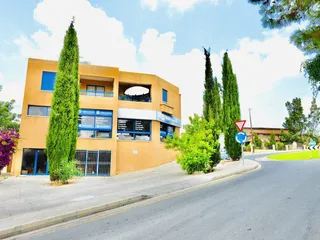 TALA VILLAGE CORNER в Тале