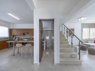 MESOYI RESIDENCES 3 в Пафосе