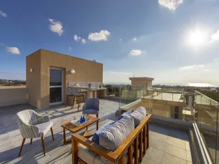 VALLEY в Пафосе