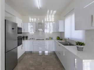 VALLEY в Пафосе