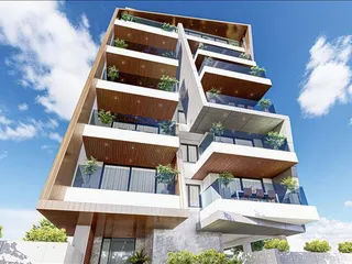 Plus 38 в городе Ларнаке