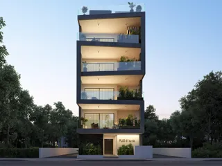 PLUS 61 в городе Ларнаке