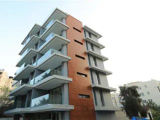 PLUS 04 в Неаполисе