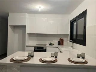 Axlh в городе Лимассоле