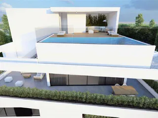 The Continent в городе Лимассоле