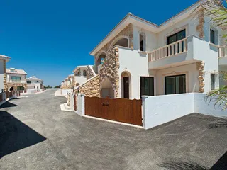 Ayia Marina в Авгоре