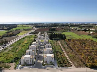 Gloria Residences в Героскипу