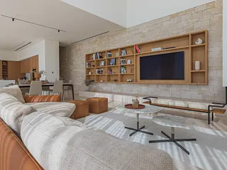 Synergy в Ороклини