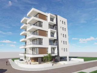 Plus 74 в городе Ларнаке