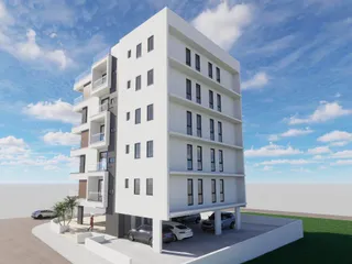 Plus 74 в городе Ларнаке