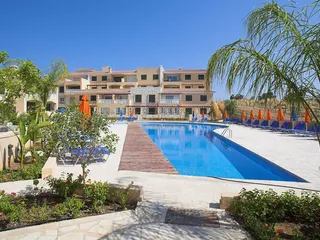 Polis Gardens в Полисе