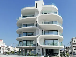 Pearl 5 в городе Ларнаке