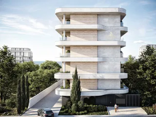 Romance в Агиос Тихонасе