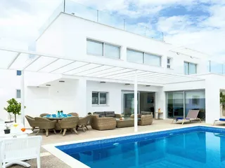 Elite Blue в Айя-Напе