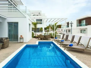 Elite Blue в Айя-Напе