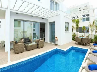 Elite Blue в Айя-Напе