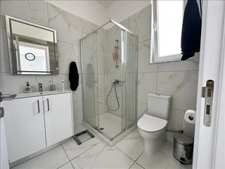 Sophia Gardens в Пиле