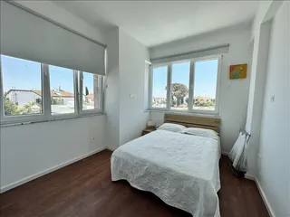 Sophia Gardens в Пиле