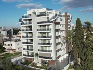 Academia Tower в городе Ларнаке