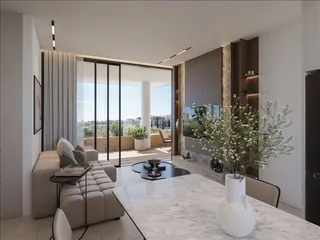 Nova 12 в Пафосе