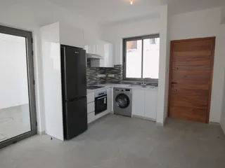 Plus 44 в городе Ларнаке