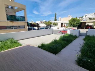 Joni Villas в Гробнице Королей