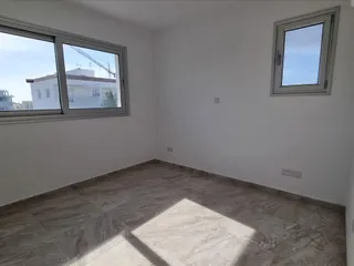 Joni Villas в Гробнице Королей