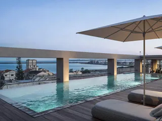 The Docks в городе Лимассоле