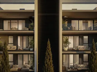 Lennox в Агиос Афанасиосе