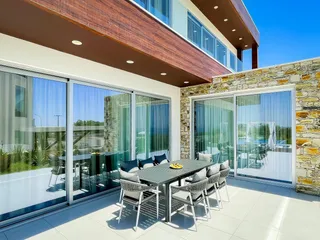 Love Bridge Villas в Айя-Напе