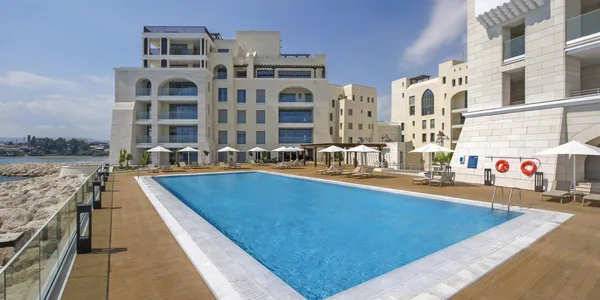 Limassol Marina в городе Лимассоле