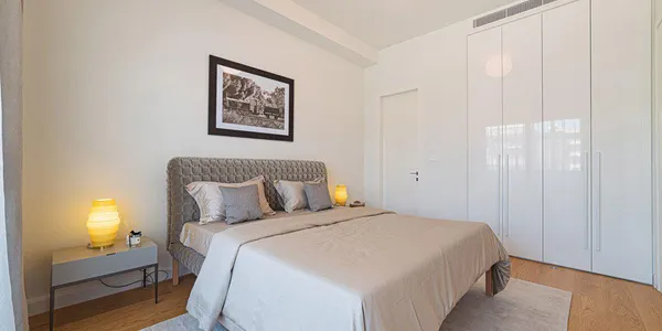 Sense в Агиос Тихонасе