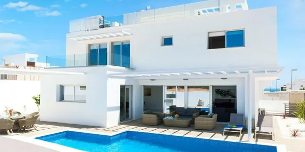 Elite Blue в Айя-Напе