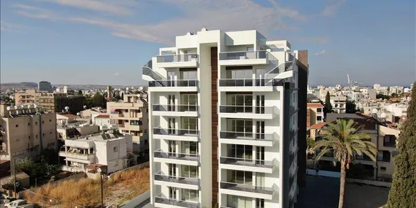 Academia Tower в городе Ларнаке