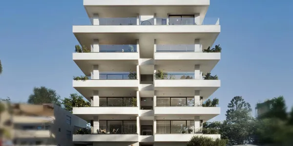 Plus 77 в городе Ларнаке