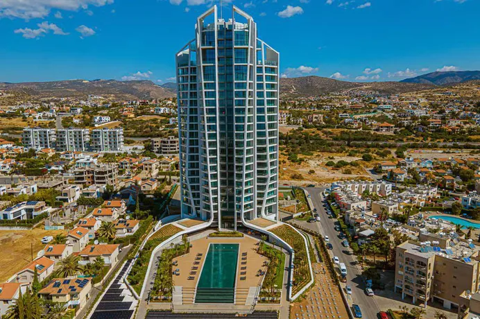 Sky Tower в Гермасойе