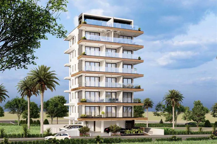 PLUS 49 в городе Ларнаке