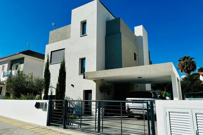 Eastern Pearl 3 в Пареклисии