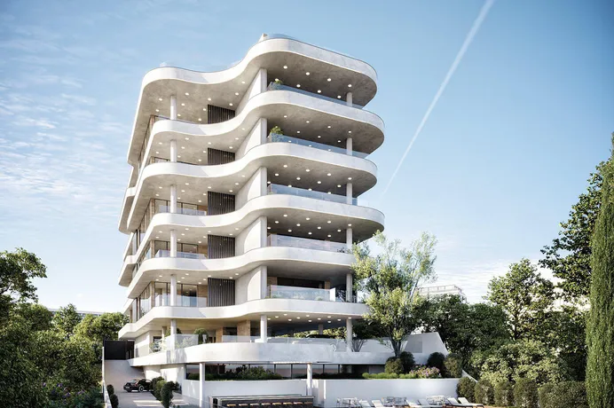 Romance в Агиос Тихонасе