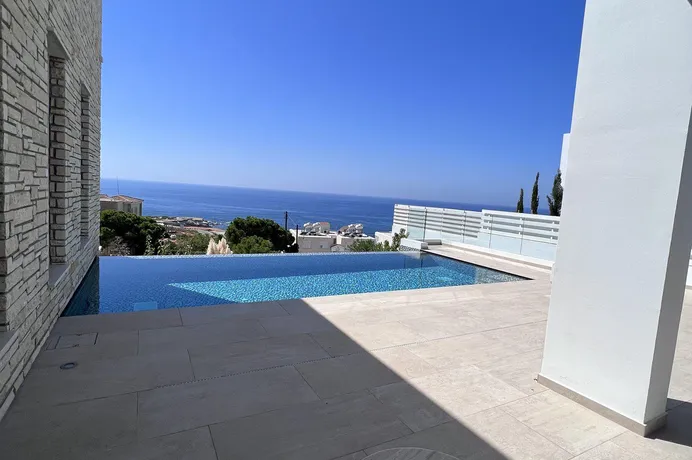 Sea Caves Villas в городе Пафос