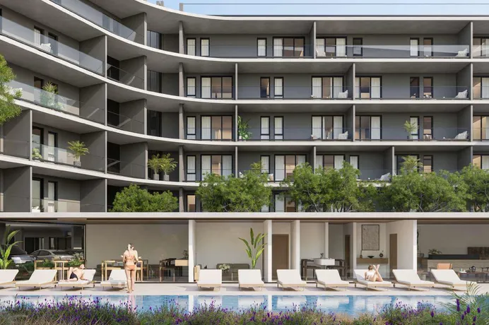 Almare в Като Полемидии