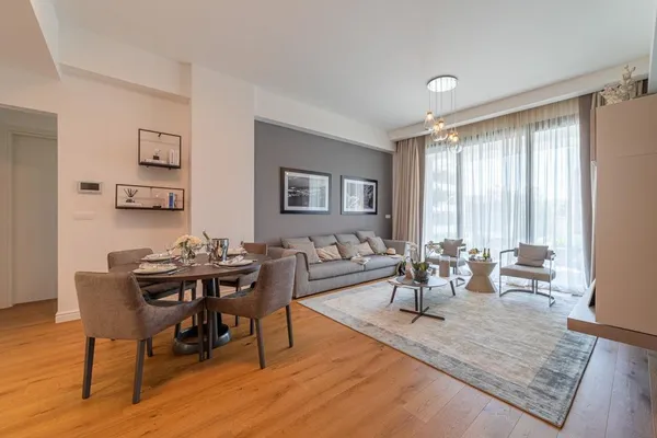Eden-Bay (Plot 74) в Гробнице Королей