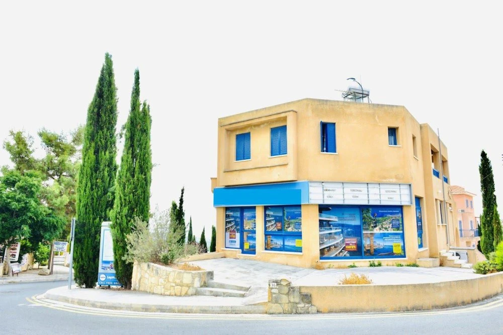 Резиденция с панорамным видом рядом с полем для гольфа, Тала, Пафос, Кипр