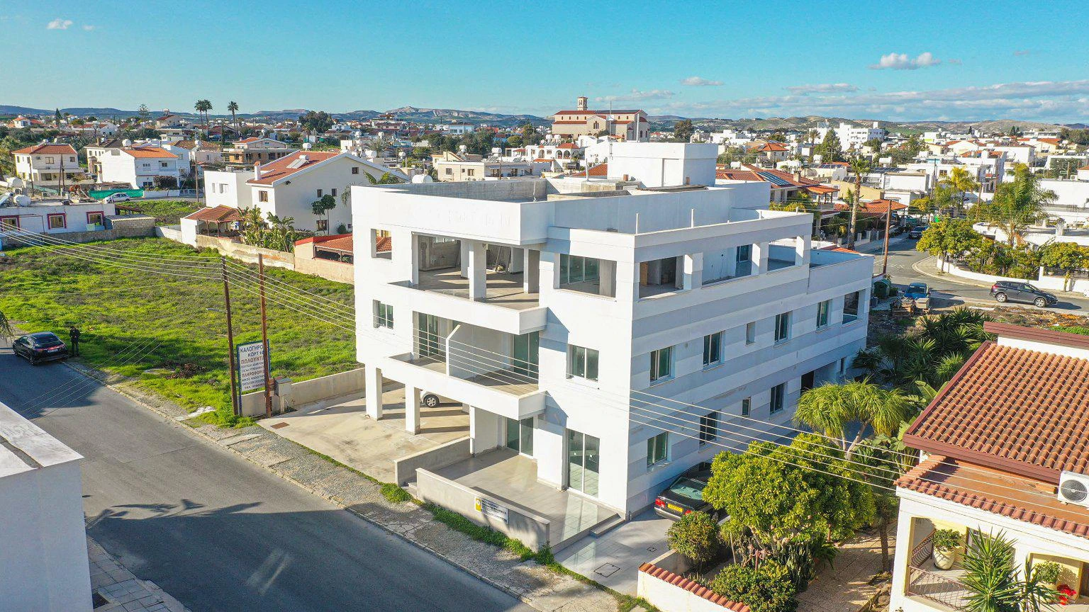 Малоэтажная резиденция рядом с морем, Ларнака, Кипр Малоэтажная резиденция рядом с морем, Ларнака, Кипр