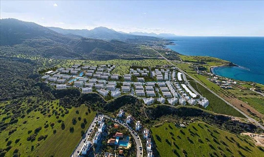 Новая резиденция с бассейнами, аквапарком и коворкингом в 250 метрах от моря, Эсентепе, Северный Кипр